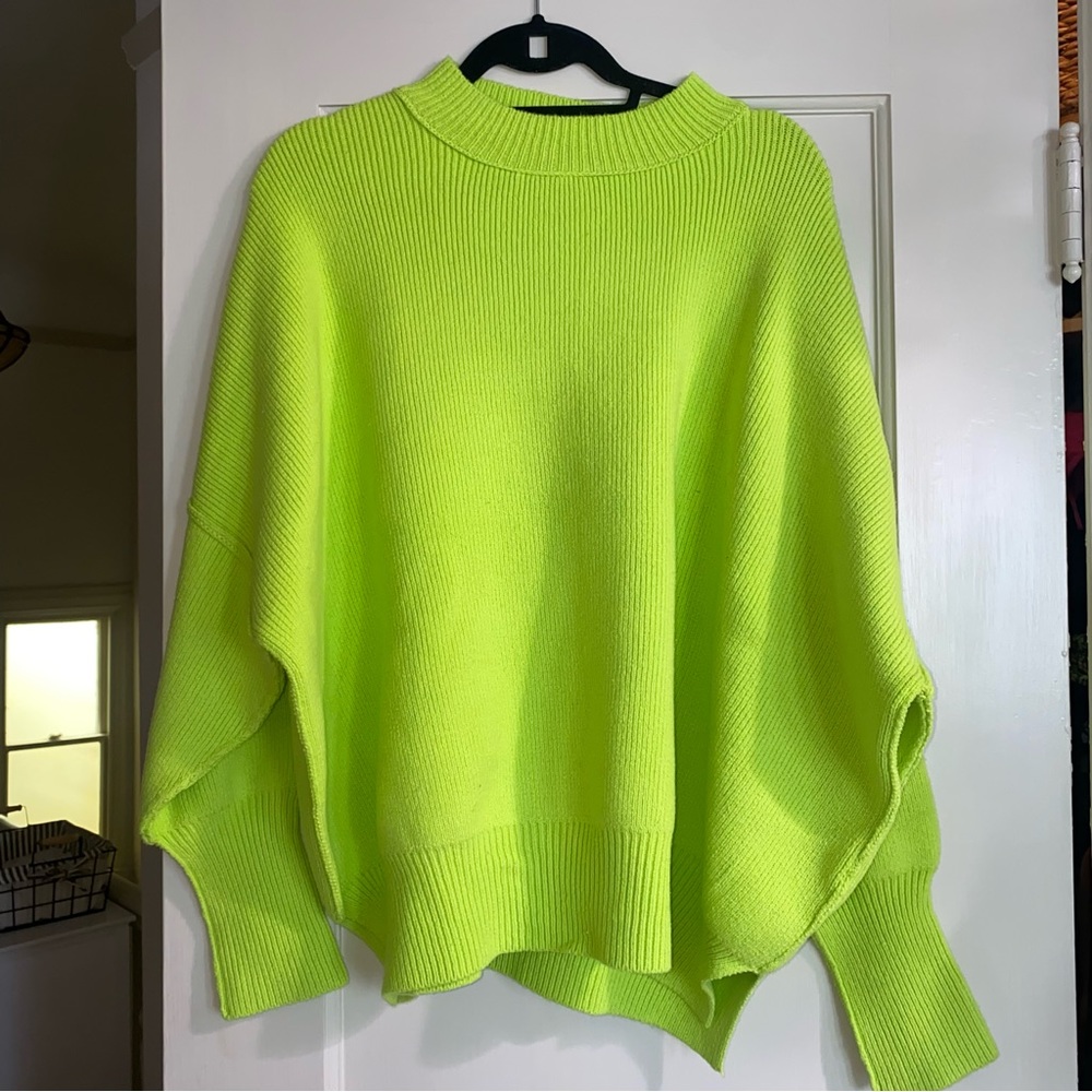 VICI Eloise knit oversized pullover sweater in lime